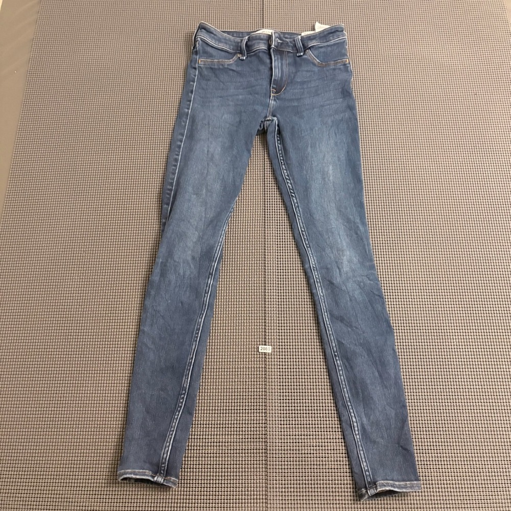 Abercrombie & Fitch Mid Rise Jean Legging Medium Wash Blue Denim Size 26 / 2R